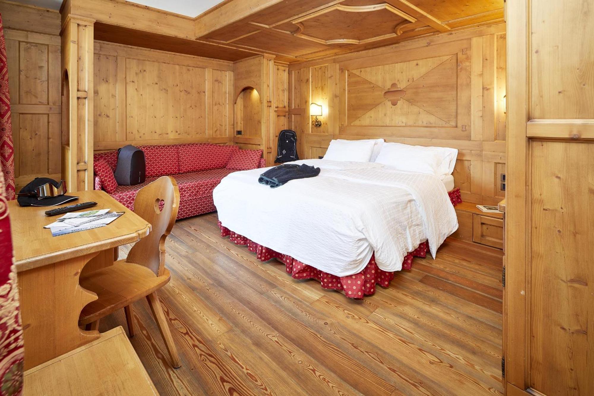 Hotel Garni Dello Sportivo Мадонна-ді-Кампільйо Екстер'єр фото